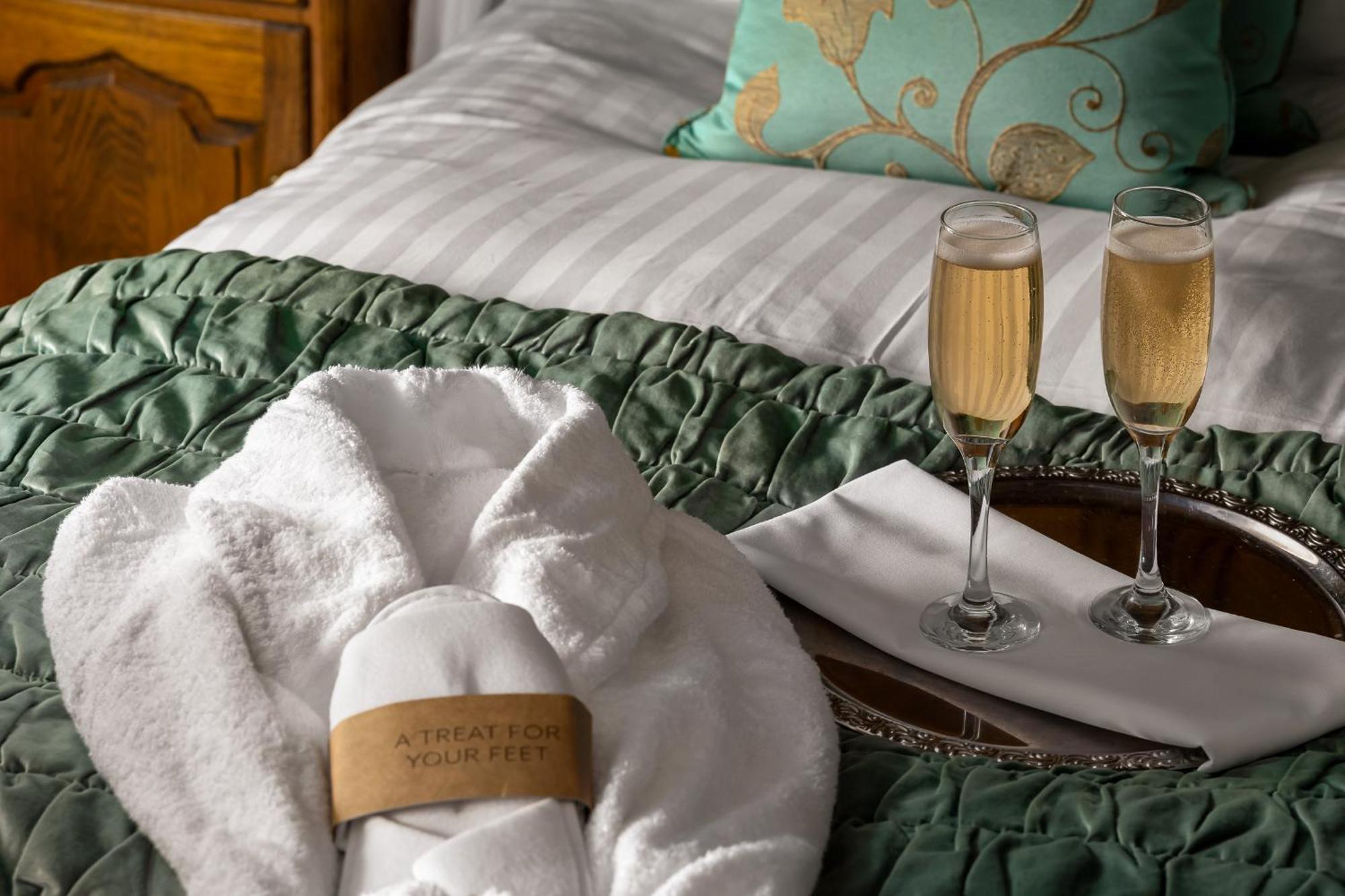 Abbots Grange Manor House (Adults Only) Hotel Broadway  Room photo